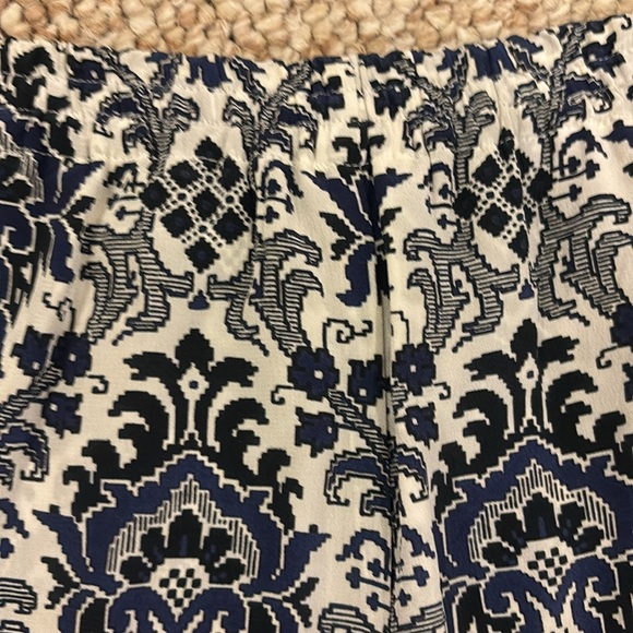 Set of two intermix shorts size xs. - Picture 4 of 7